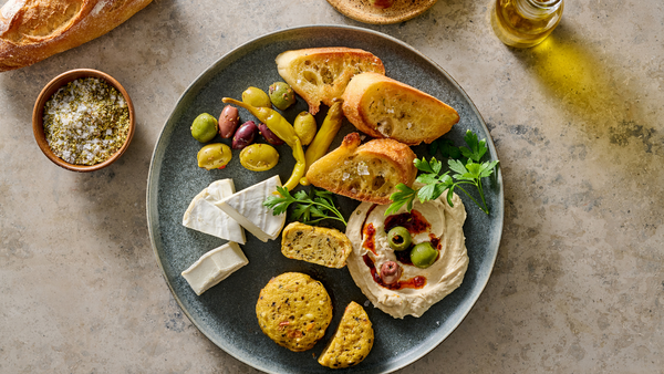 Easy Mediterranean Bites Plate