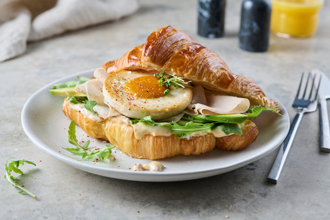 Frühstücks-Croissant mit veganem Ei von Neggst